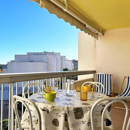 2 Pieces, 4 Couchages - Terrasse, Parking, Proche - - Fr-1-251-543 Le Lavandou